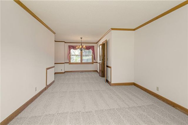 17512 W 113th Street, Olathe, KS 66061