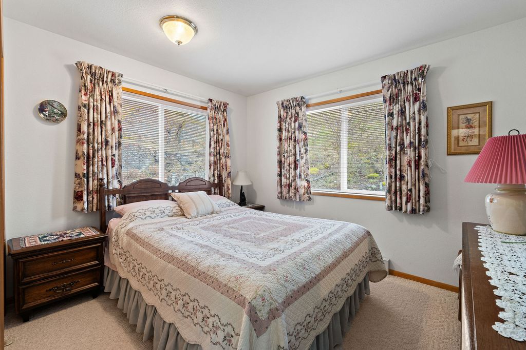21019 Park Lane, Rollins, MT 59931 photo 17