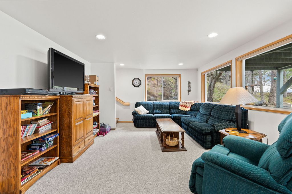 21019 Park Lane, Rollins, MT 59931 photo 21