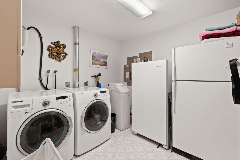 21019 Park Lane, Rollins, MT 59931 photo 26