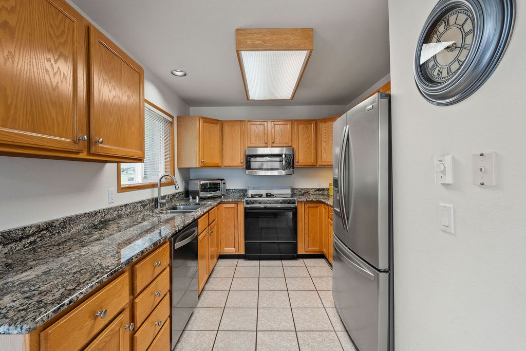 21019 Park Lane, Rollins, MT 59931 photo 9