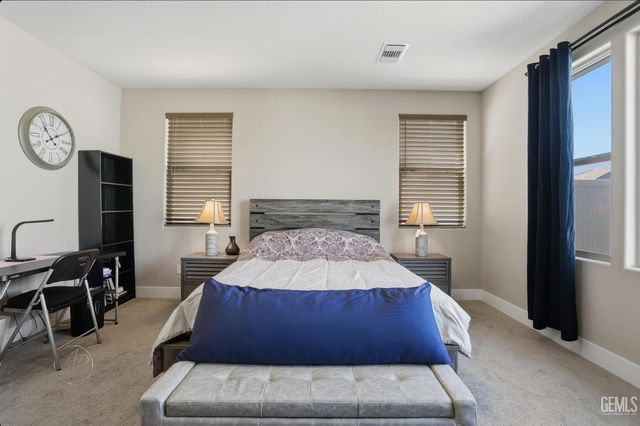 14822 Pemberley Passage Avenue, Bakersfield, CA 93311