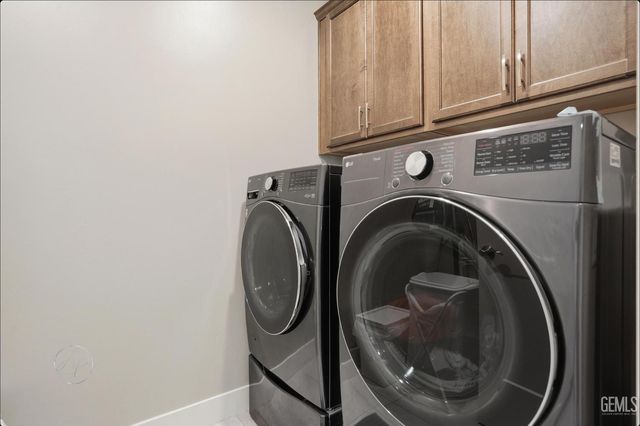 14822 Pemberley Passage Avenue, Bakersfield, CA 93311