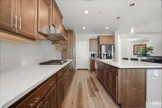 14822 Pemberley Passage Avenue, Bakersfield, CA 93311