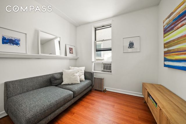 364 W 121st St Apt 4A, New York City, NY 10027