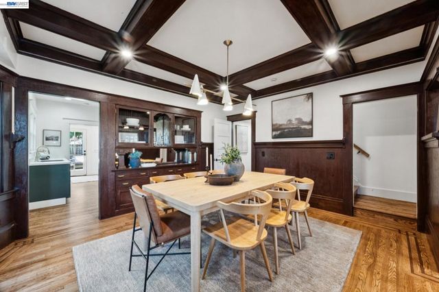 3868 GREENWOOD AVE, Oakland, CA 94602