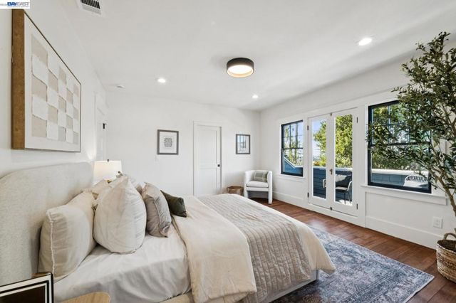 3868 GREENWOOD AVE, Oakland, CA 94602