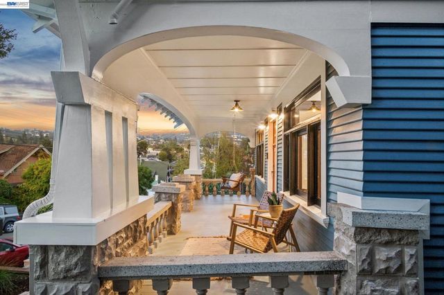 3868 GREENWOOD AVE, Oakland, CA 94602