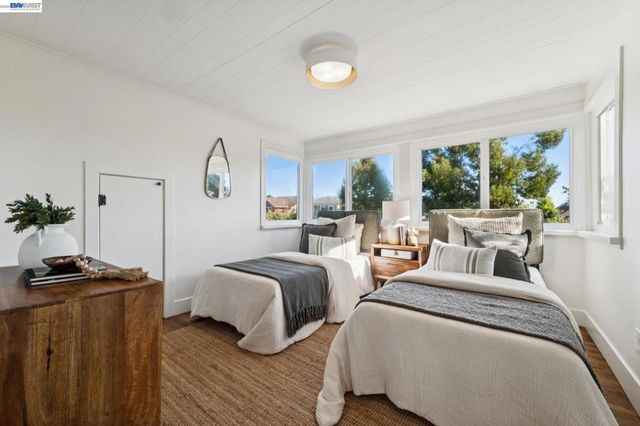 3868 GREENWOOD AVE, Oakland, CA 94602