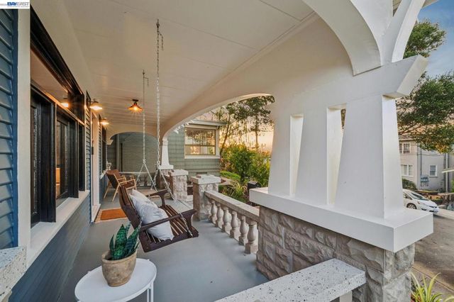 3868 GREENWOOD AVE, Oakland, CA 94602