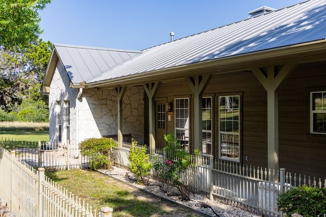 174 Cedar Rock Trail, Hunt, TX 78024