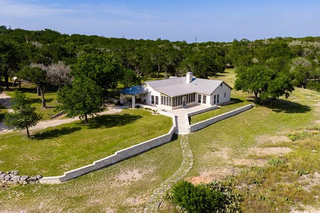 174 Cedar Rock Trail, Hunt, TX 78024