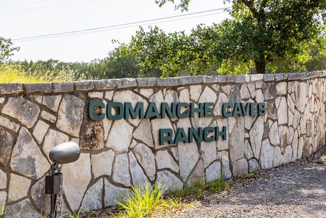 174 Cedar Rock Trail, Hunt, TX 78024