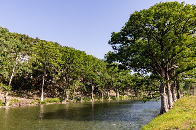 174 Cedar Rock Trail, Hunt, TX 78024