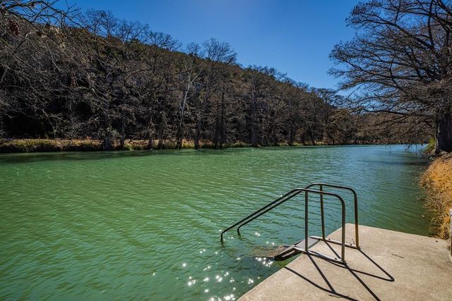 174 Cedar Rock Trail, Hunt, TX 78024