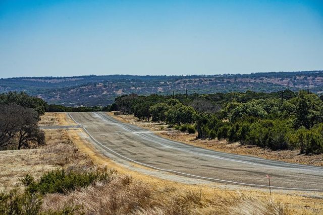 174 Cedar Rock Trail, Hunt, TX 78024