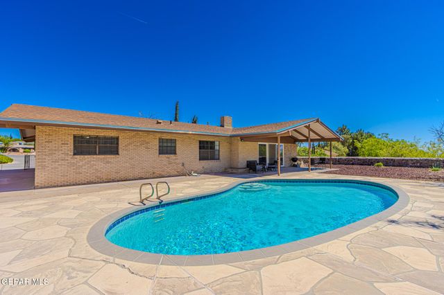 2820 DEVILS TOWER Circle, El Paso, TX 79904