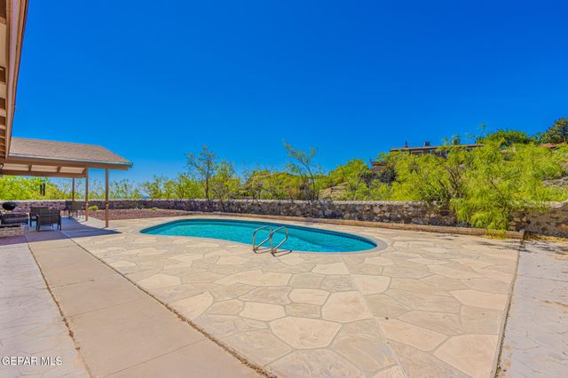 2820 DEVILS TOWER Circle, El Paso, TX 79904