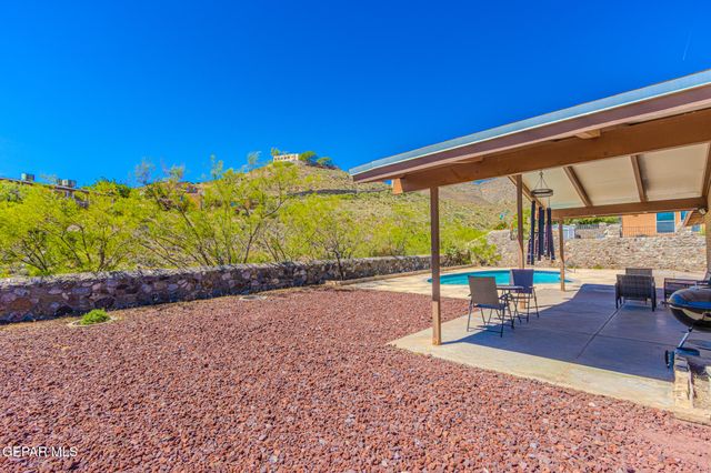 2820 DEVILS TOWER Circle, El Paso, TX 79904