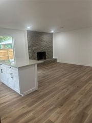 8200 Rockwood LN B, Austin, TX 78757