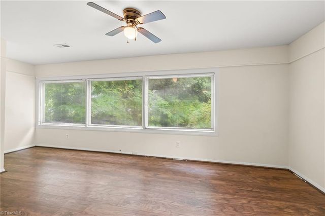 1700 Old Hollow Road, Walkertown, NC 27051