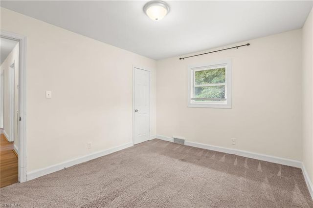 1700 Old Hollow Road, Walkertown, NC 27051