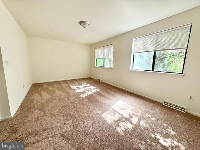 271 PINE VALLEY RD, Dover, DE 19904