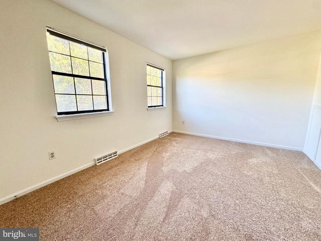 271 PINE VALLEY RD, Dover, DE 19904