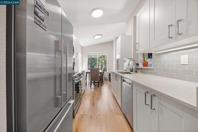 158 Bayside Court, Richmond, CA 94804