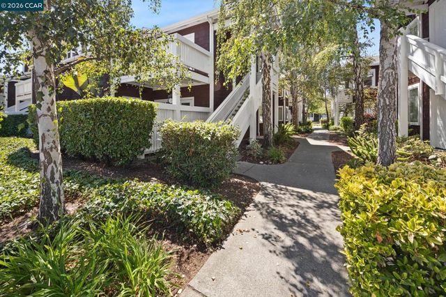158 Bayside Court, Richmond, CA 94804