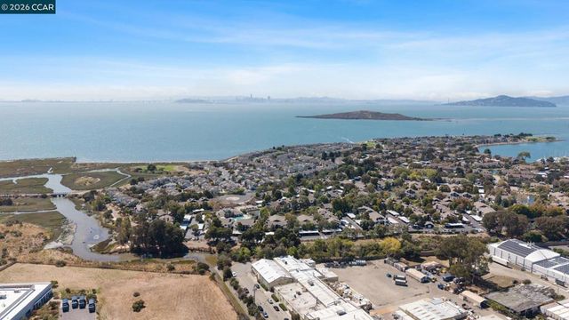 158 Bayside Court, Richmond, CA 94804