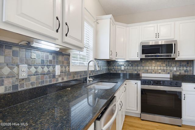 600 Willbrook Circle, Sneads Ferry, NC 28460