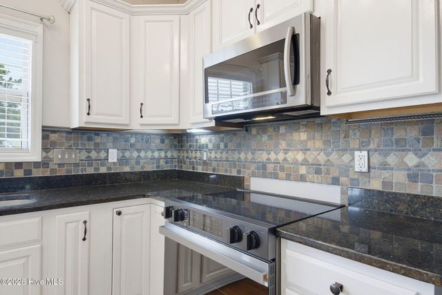 600 Willbrook Circle, Sneads Ferry, NC 28460