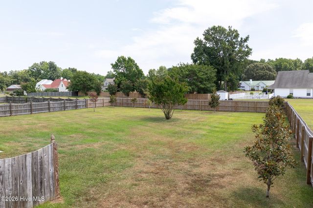 600 Willbrook Circle, Sneads Ferry, NC 28460
