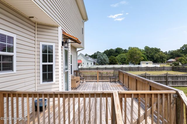 600 Willbrook Circle, Sneads Ferry, NC 28460