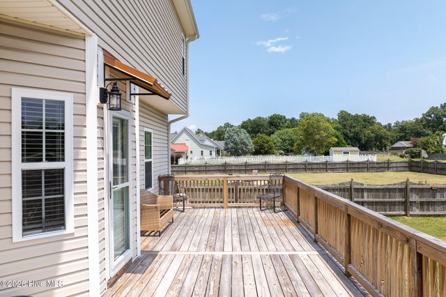 600 Willbrook Circle, Sneads Ferry, NC 28460