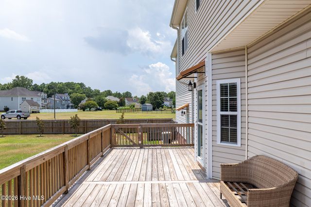 600 Willbrook Circle, Sneads Ferry, NC 28460