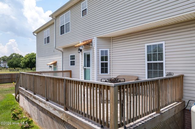 600 Willbrook Circle, Sneads Ferry, NC 28460