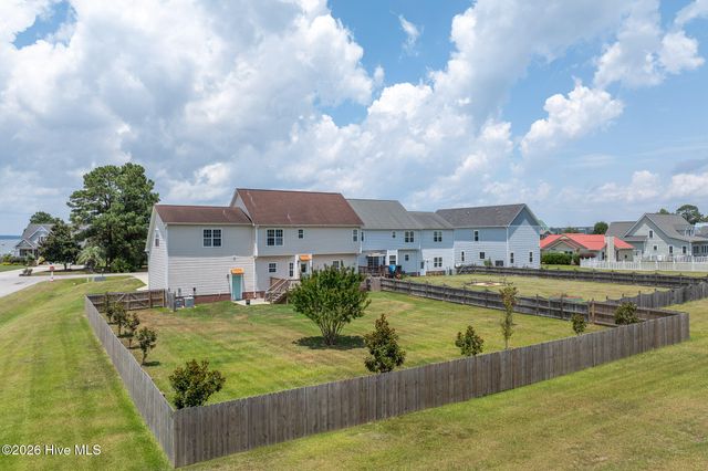 600 Willbrook Circle, Sneads Ferry, NC 28460