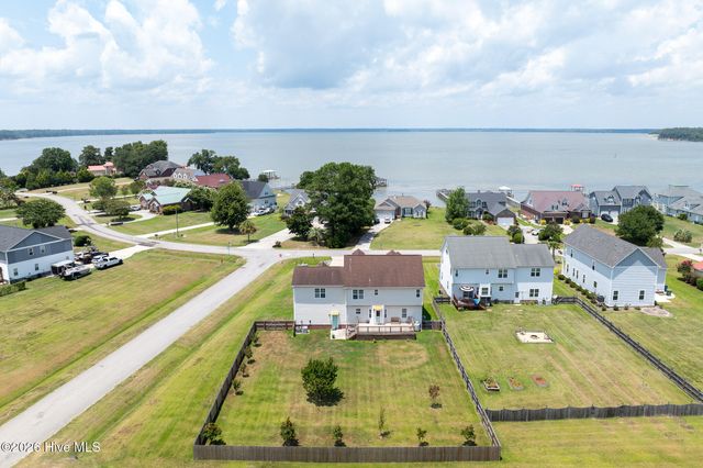 600 Willbrook Circle, Sneads Ferry, NC 28460