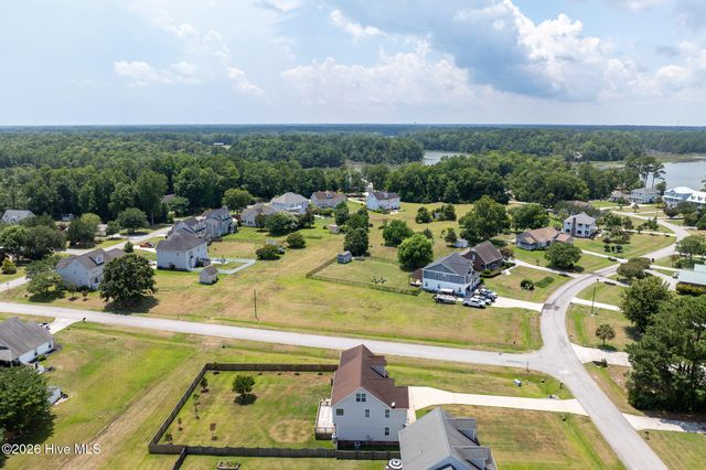 600 Willbrook Circle, Sneads Ferry, NC 28460
