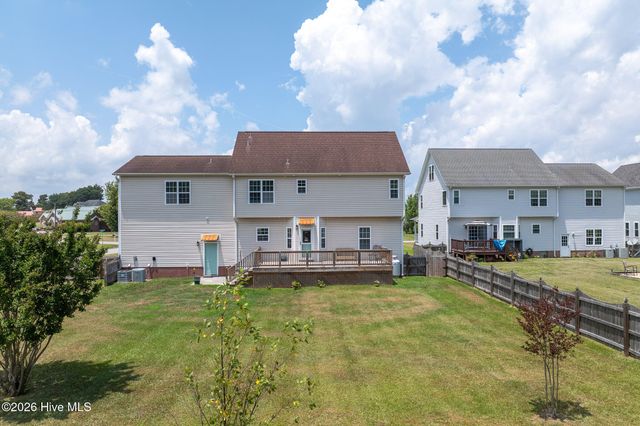 600 Willbrook Circle, Sneads Ferry, NC 28460