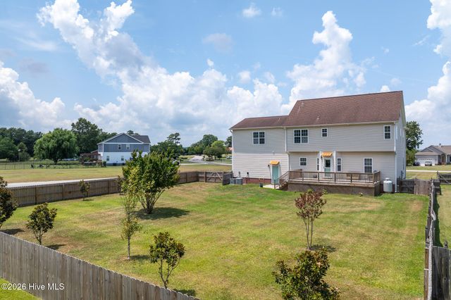 600 Willbrook Circle, Sneads Ferry, NC 28460