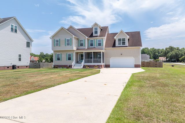 600 Willbrook Circle, Sneads Ferry, NC 28460