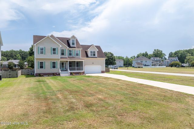 600 Willbrook Circle, Sneads Ferry, NC 28460