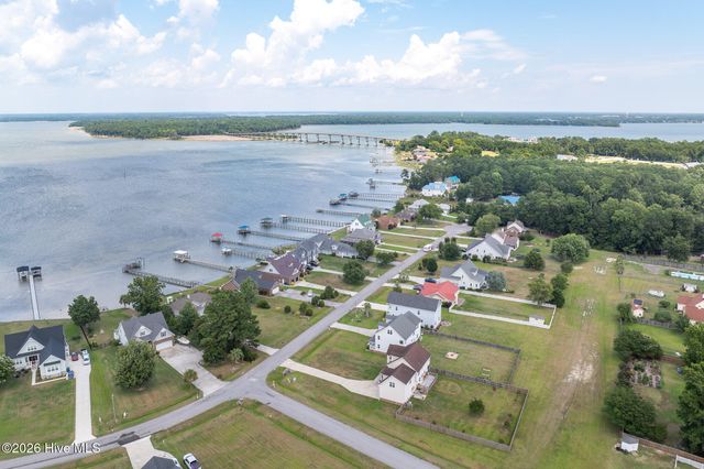 600 Willbrook Circle, Sneads Ferry, NC 28460