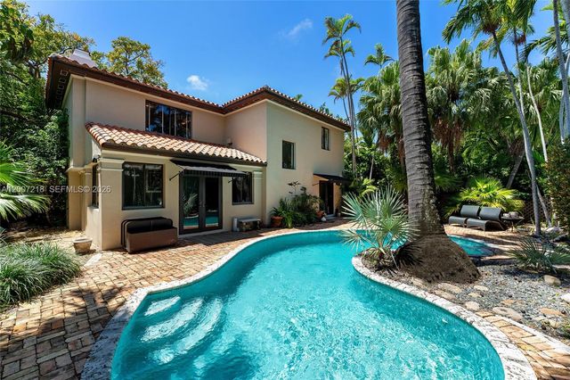 6121 La Gorce Dr, Miami Beach, FL 33140