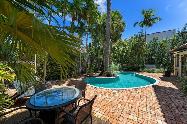 6121 La Gorce Dr, Miami Beach, FL 33140