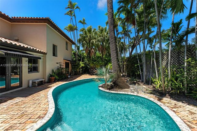 6121 La Gorce Dr, Miami Beach, FL 33140