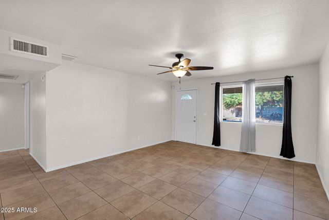 7221 W VIRGINIA Avenue, Phoenix, AZ 85035